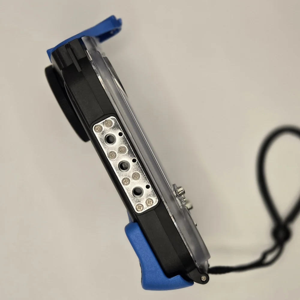 Blue and Black Underwater Wide Conversion LensWatershot Pro Case For IPhone 6/6s